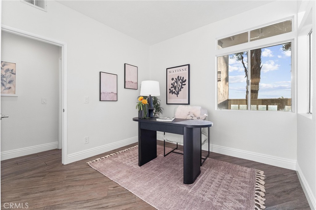 MLS #OC25256639 image #5