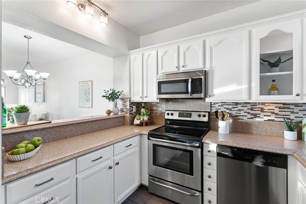 MLS #OC25256639 image #7