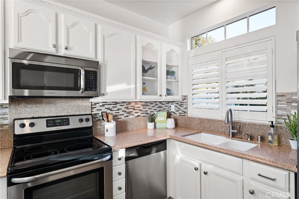 MLS #OC25256639 image #8