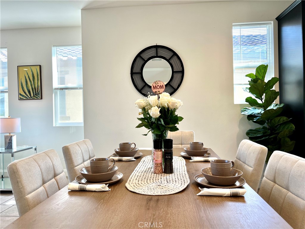 MLS #OC25256644 image #1