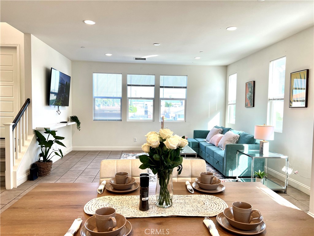 MLS #OC25256644 image #10