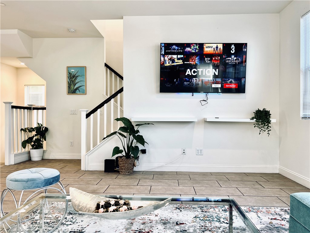 MLS #OC25256644 image #11