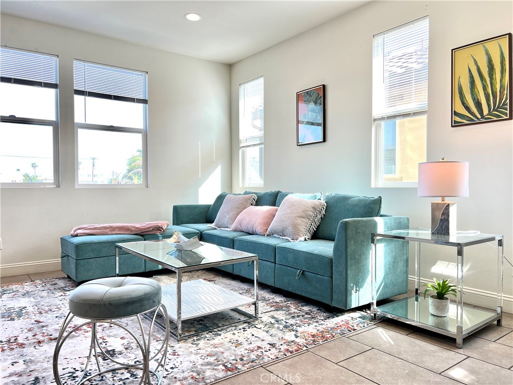 MLS #OC25256644 image #13