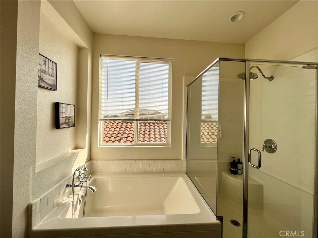 MLS #OC25256644 image #31