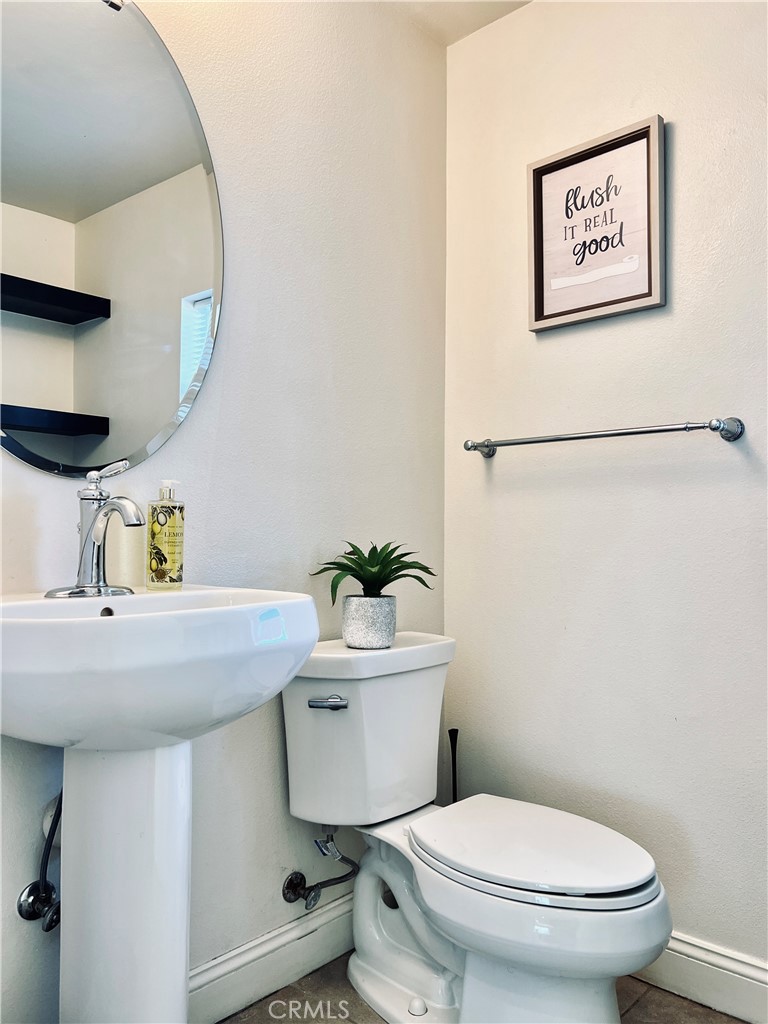 MLS #OC25256644 image #32