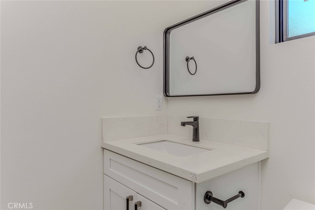 MLS #OC25256684 image #15