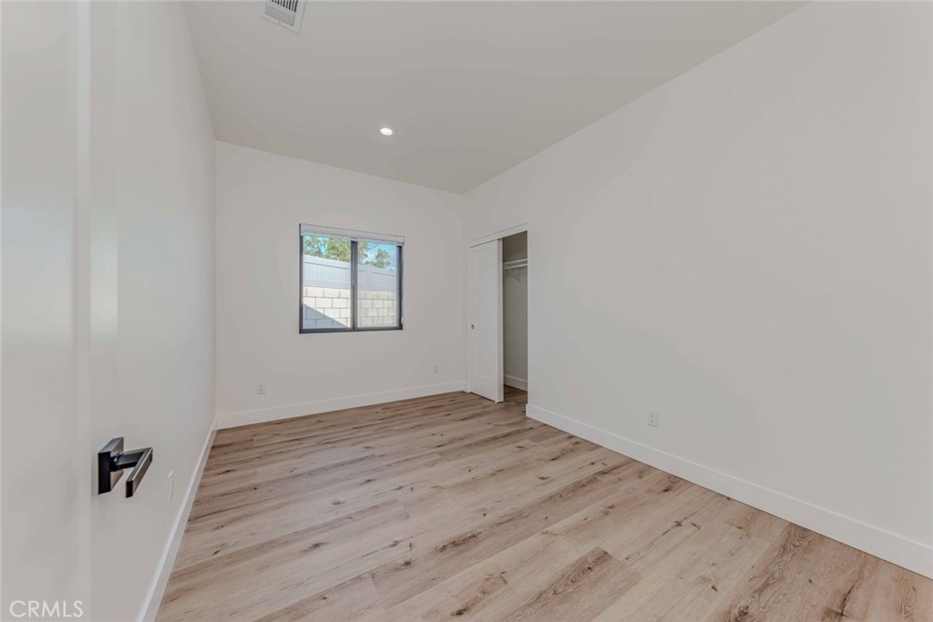 MLS #OC25256684 image #16