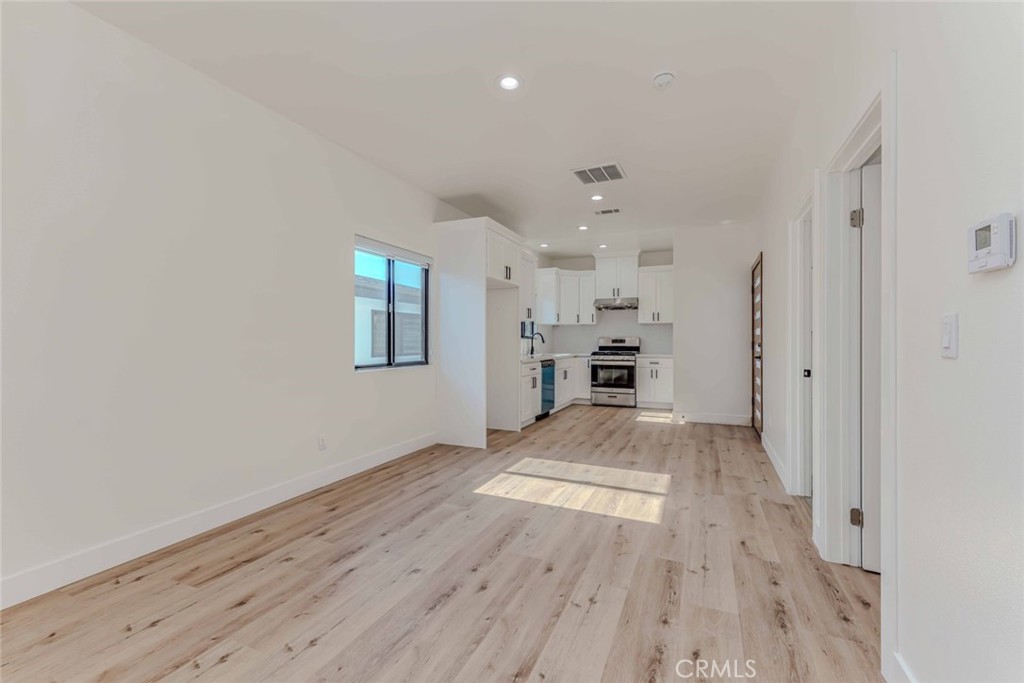 MLS #OC25256684 image #5