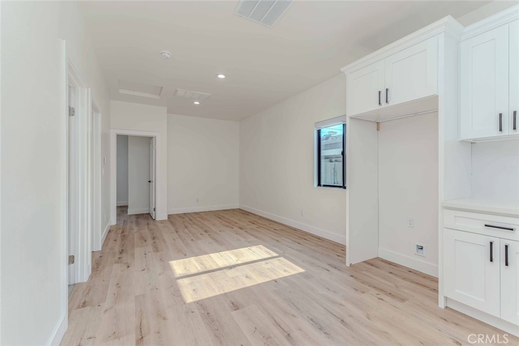 MLS #OC25256684 image #6