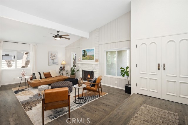 MLS #OC25256691 image #1