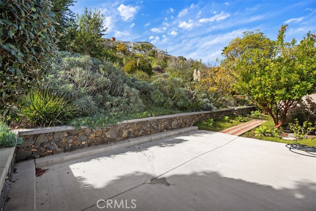 MLS #OC25256691 image #28