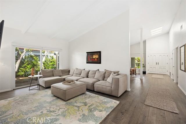 MLS #OC25256691 image #8