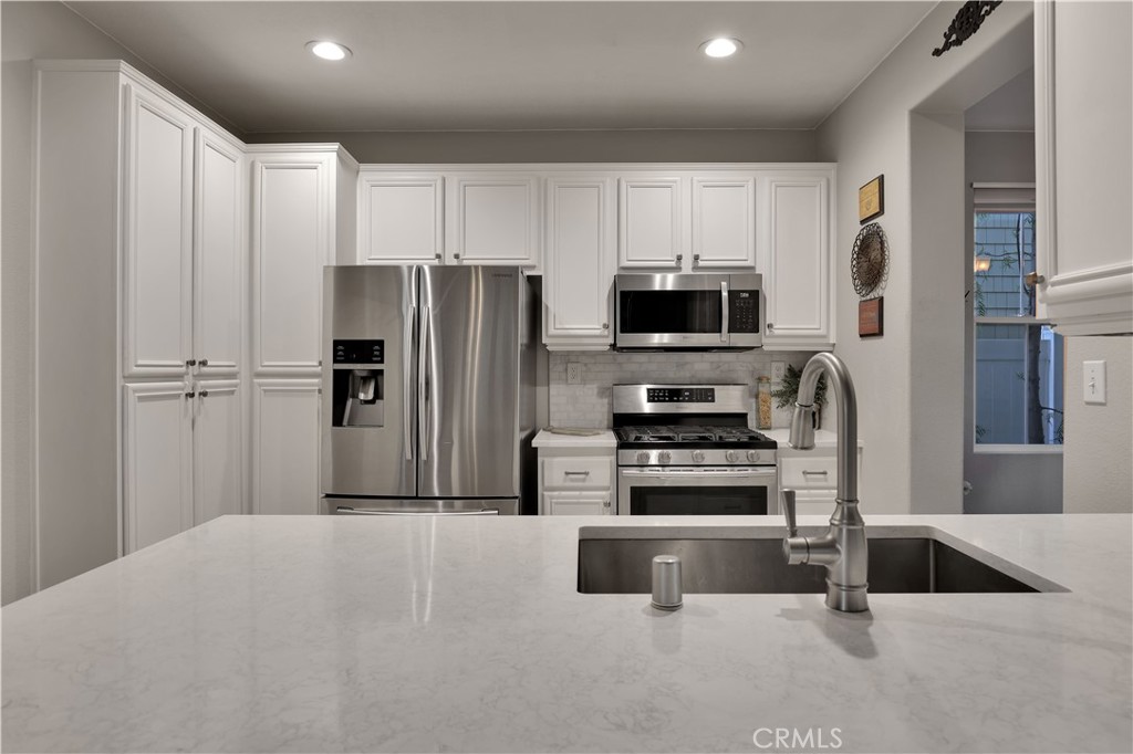 MLS #OC25256701 image #12