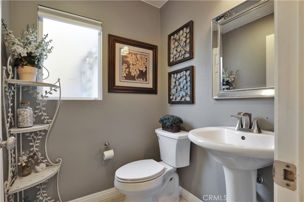 MLS #OC25256701 image #16