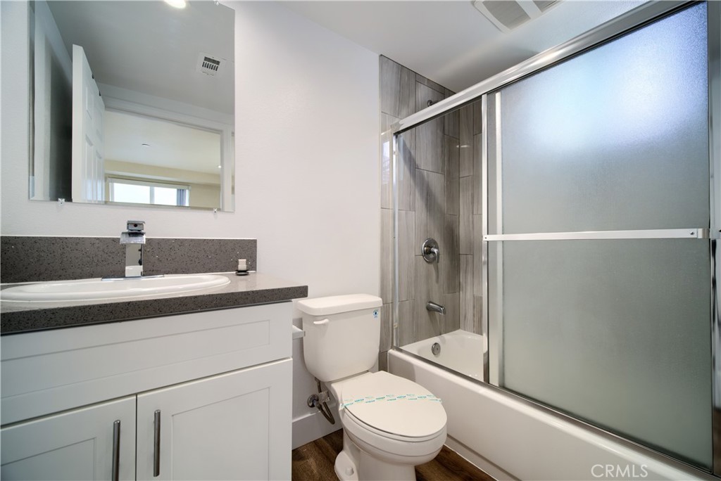 MLS #OC25256714 image #12