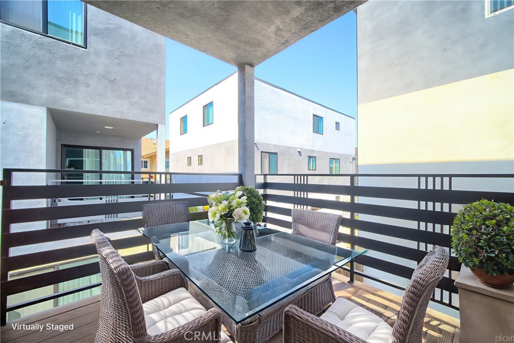 MLS #OC25256714 image #2