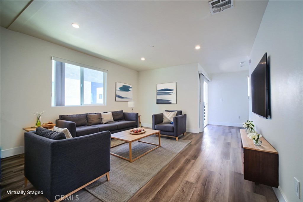 MLS #OC25256714 image #8