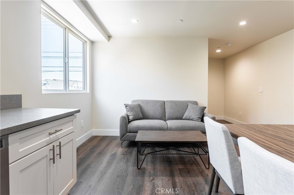 MLS #OC25256717 image #10