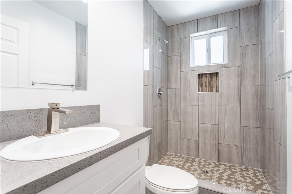 MLS #OC25256717 image #15