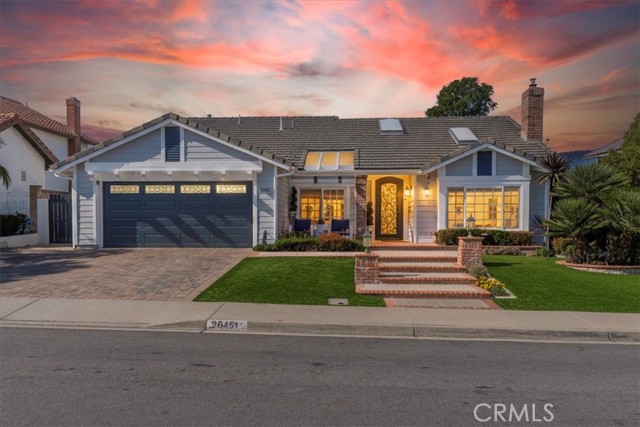 MLS #OC25256727 image #0