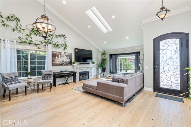 MLS #OC25256727 image #10