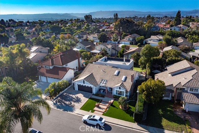 MLS #OC25256727 image #32