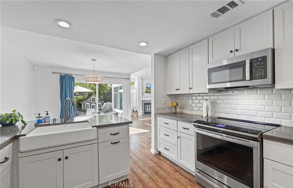 MLS #OC25256769 image #11