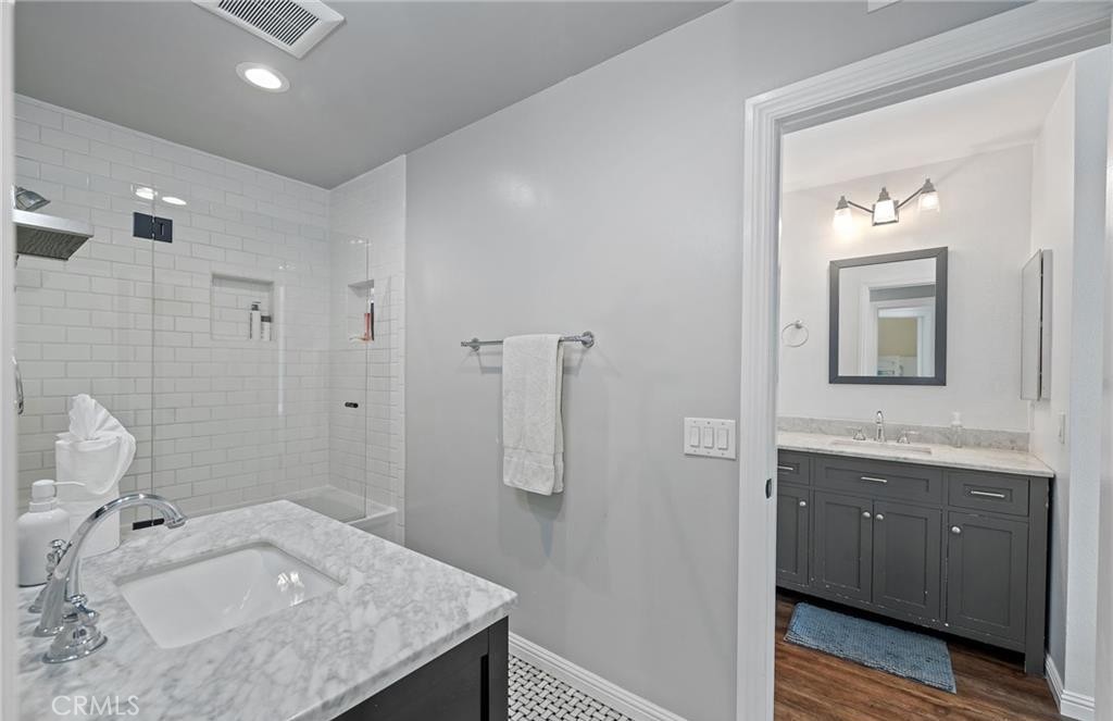 MLS #OC25256769 image #22