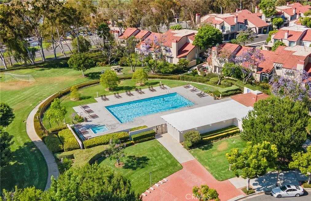 MLS #OC25256769 image #32