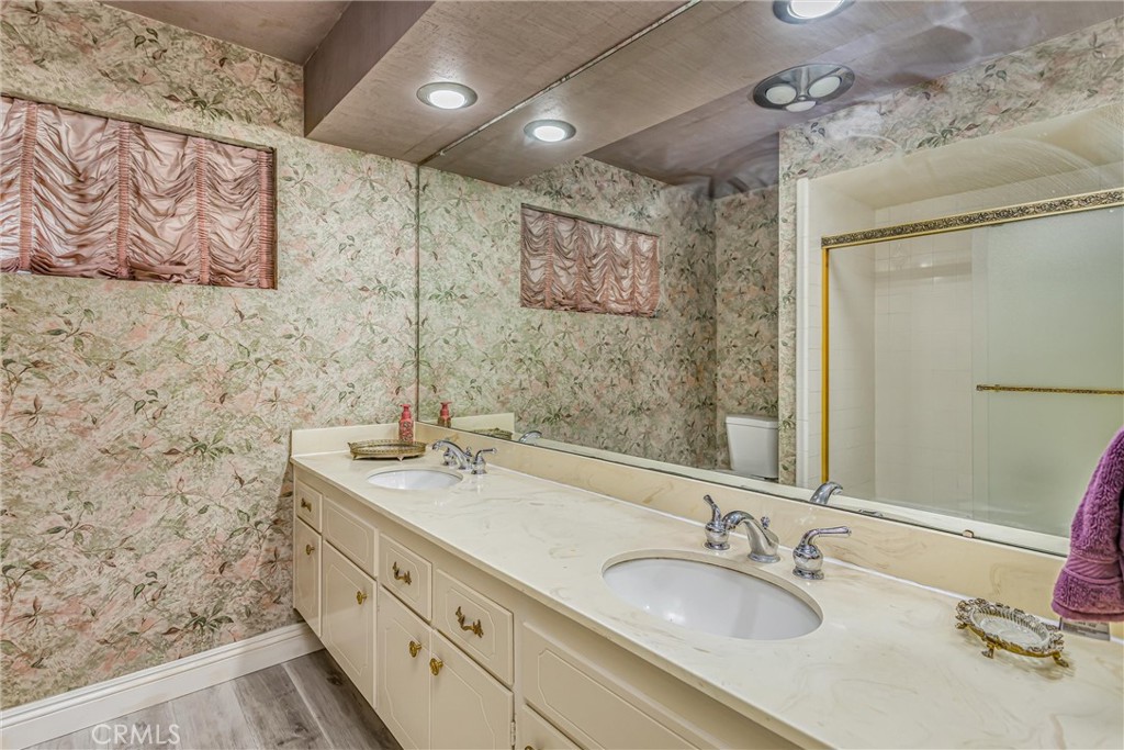 MLS #OC25256774 image #15