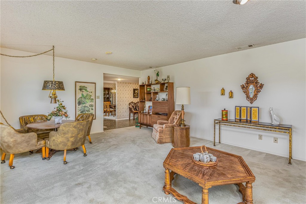 MLS #OC25256774 image #2