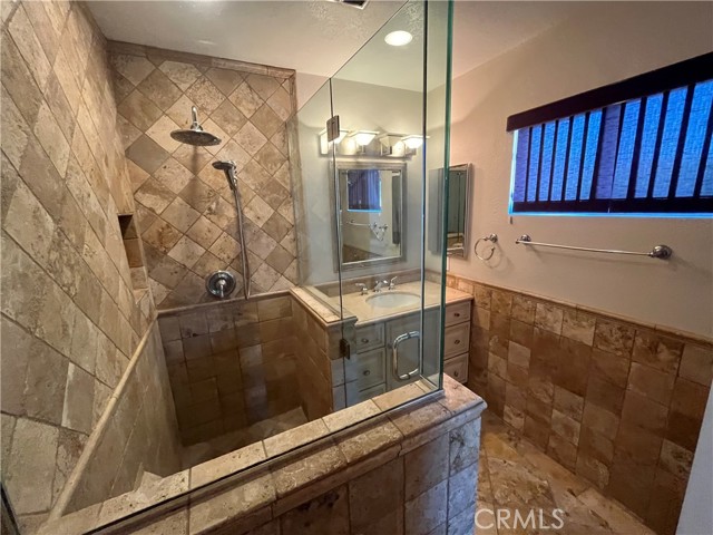 MLS #OC25256867 image #12