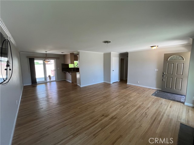 MLS #OC25256867 image #4