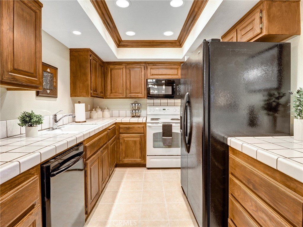 MLS #OC25256871 image #16