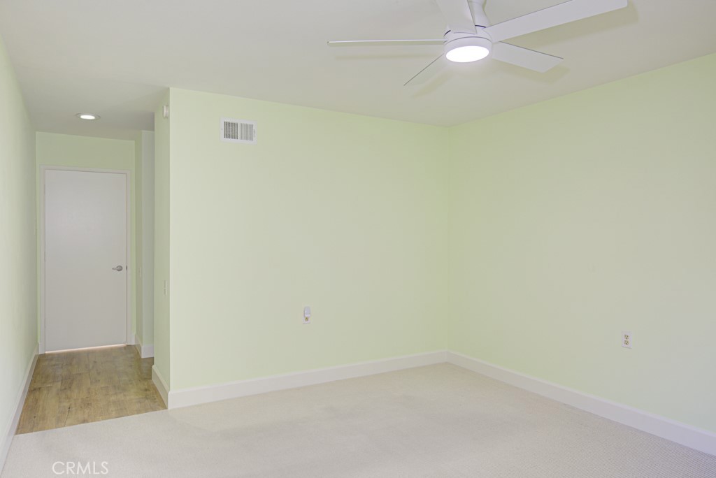 MLS #OC25256875 image #24