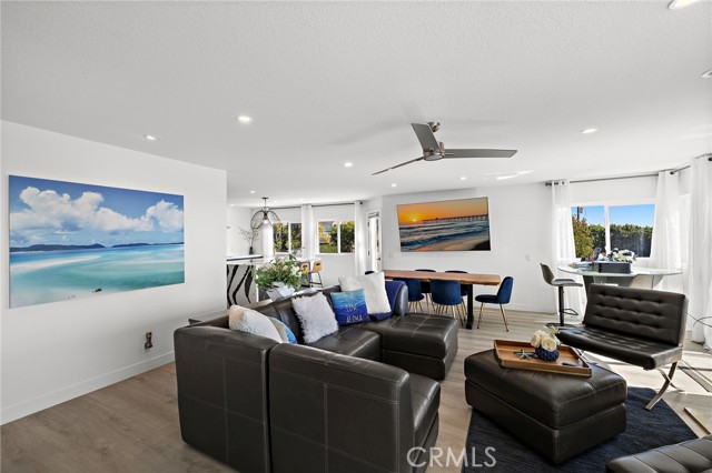 MLS #OC25256886 image #24