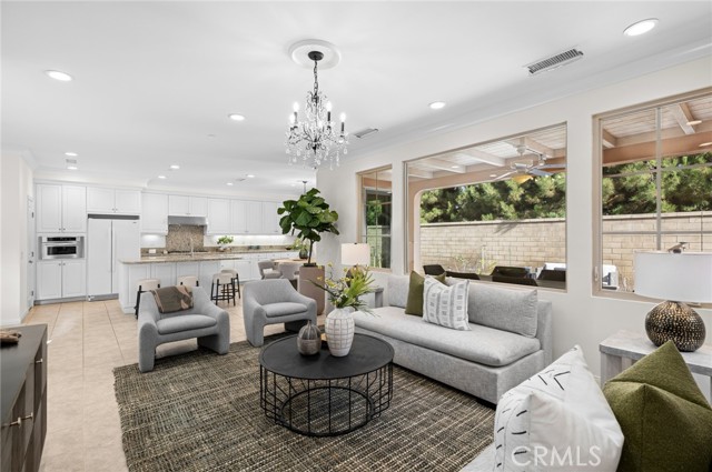 MLS #OC25256893 image #1