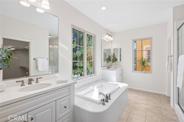 MLS #OC25256893 image #23