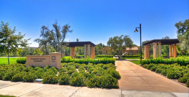 MLS #OC25256893 image #33