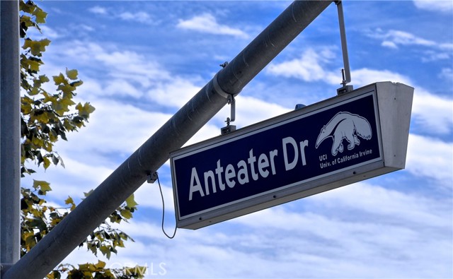 MLS #OC25256893 image #61