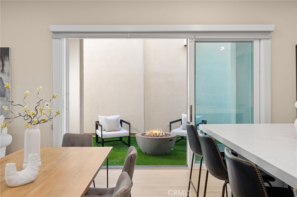 MLS #OC25256895 image #10