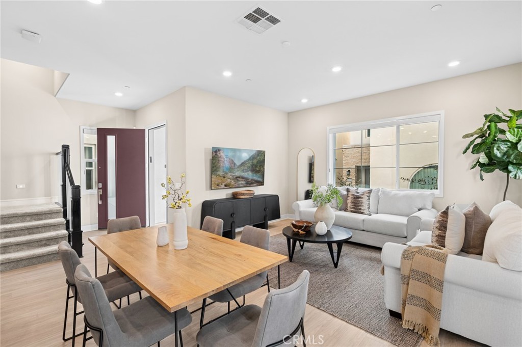 MLS #OC25256895 image #14