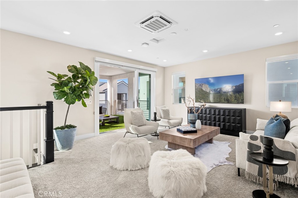 MLS #OC25256895 image #28