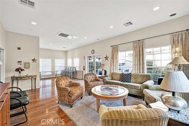 MLS #OC25256900 image #33