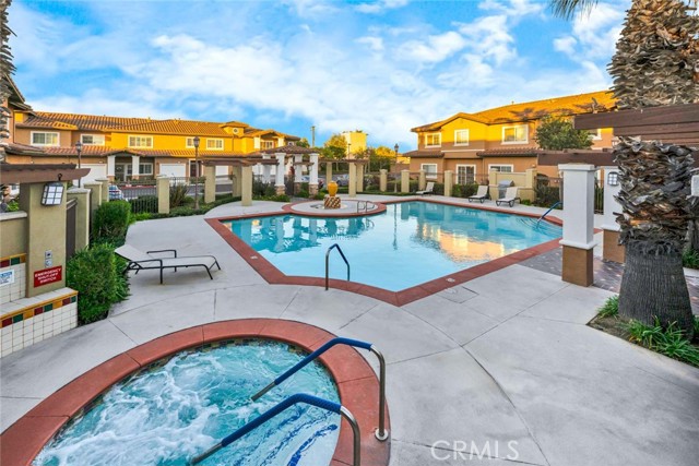 MLS #OC25256900 image #34