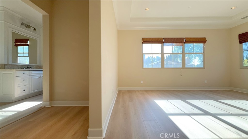 MLS #OC25256920 image #11