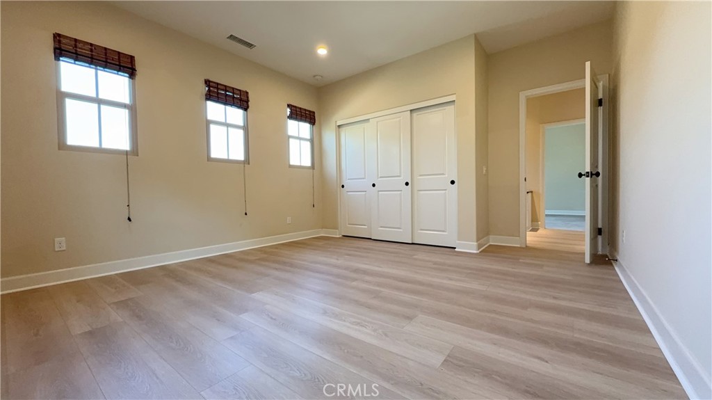 MLS #OC25256920 image #15