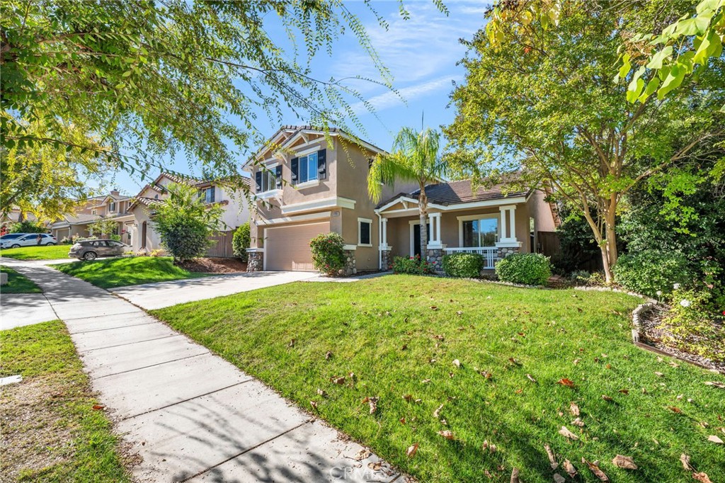 MLS #OC25256929 image #1