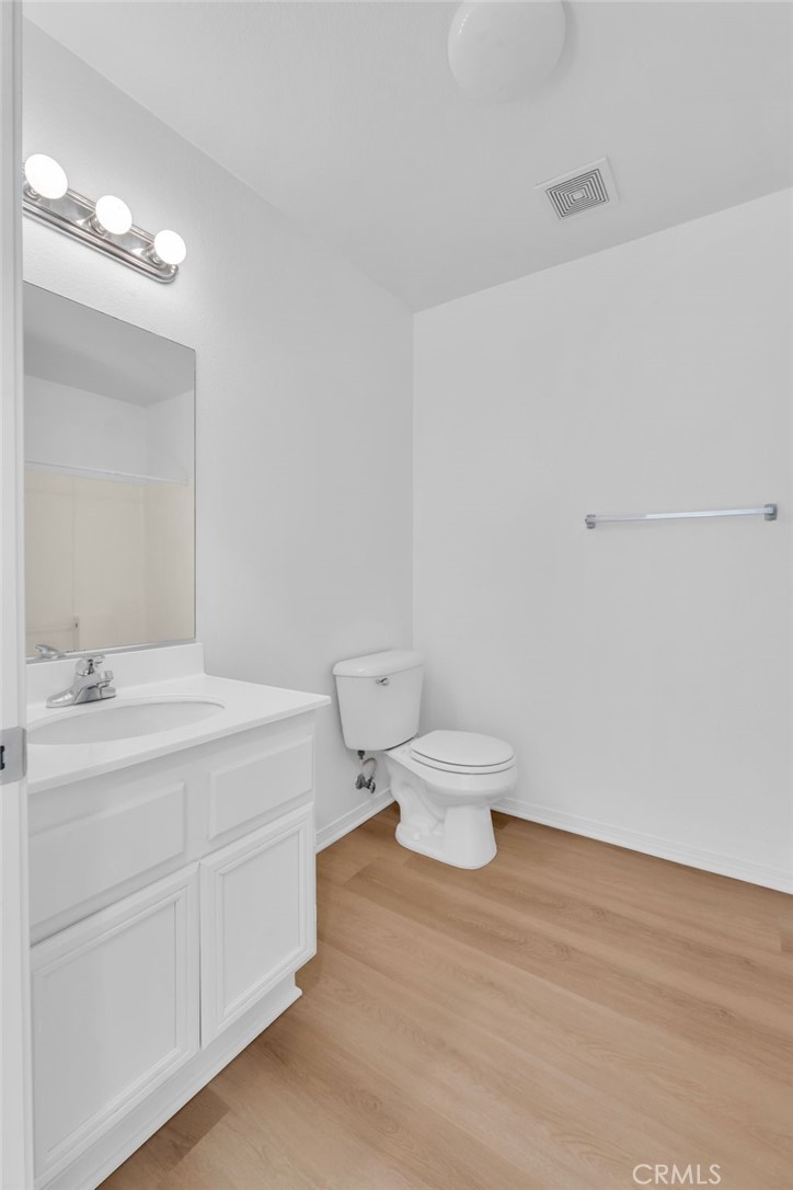 MLS #OC25256929 image #32