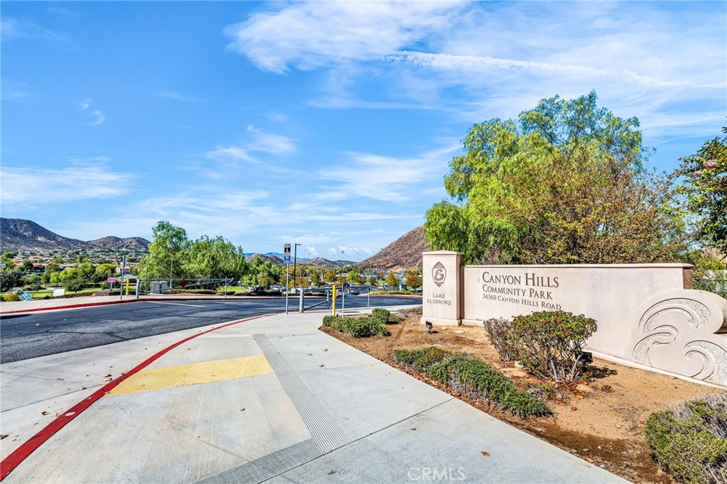 MLS #OC25256929 image #36